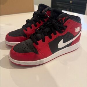 Air Jordan 1 Nike Mid Red and Black Sneakers